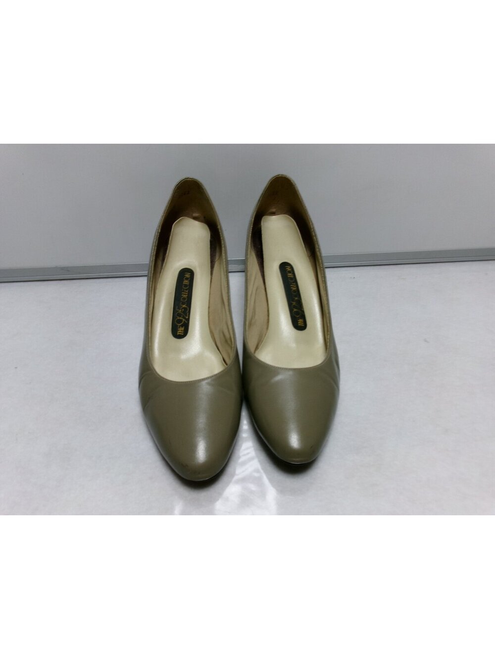 Etienne Aigner Womens Nude Pumps Heels Size 9M